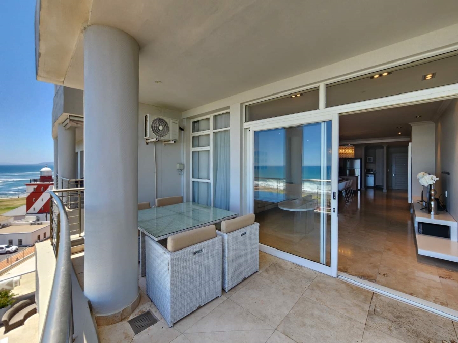 2 Bedroom Property for Sale in Mouille Point Western Cape